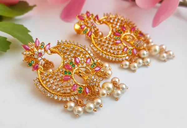 Multicolor_Peacock_Earrings_With_Artistic_Detailing