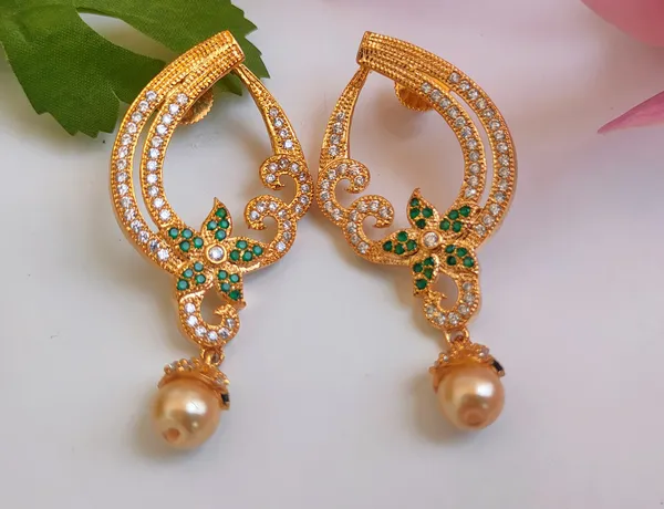 Stylish_Green_Cz_Earrings_For_Daily_And_Party_Wear