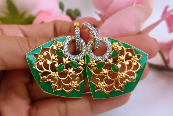 Green_Trendy_Enamel_Earrings_With_Contemporary_Touch