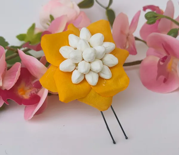 Yellow_Rose_Petals_Brooch_Pin