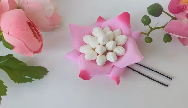 Baby_Pink_Rose_Petals_Brooch_Pin