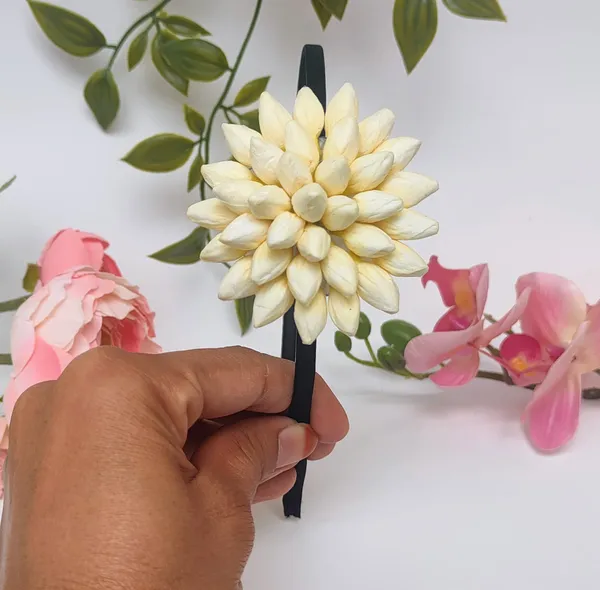 White_Artificial_Jasmine_Hair_Clip