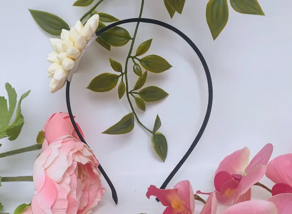 White_Artificial_Jasmine_Hair_Clip