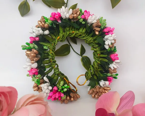 Multicolor_Bridal_Artificial_Flower_Hair_Gajra_|_For_Women