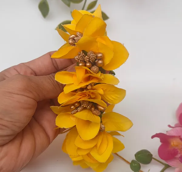 Yellow_Artificial_Flower_Orchids_Gajra