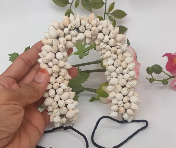 White_Artificial_Flower_Gajra