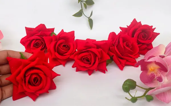Red_Rose_Brooches_For_Women_(Set_Of_6)
