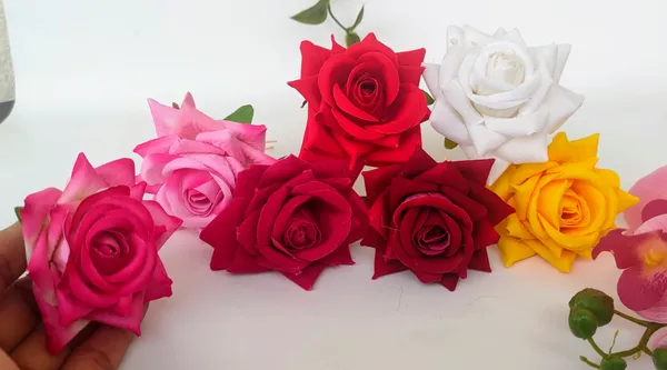 Multicolor_Rose_Brooches_For_Women_(Set_Of_7)