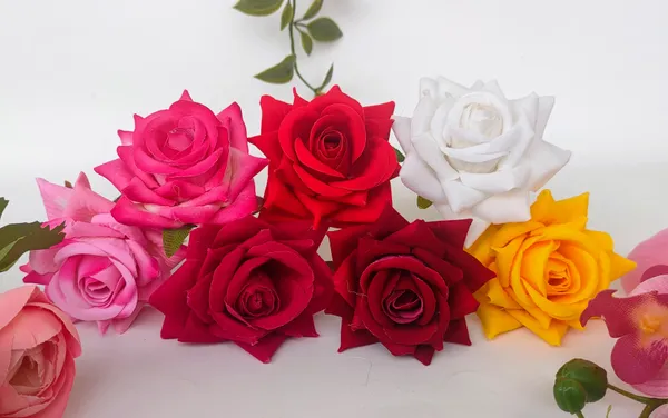 Multicolor_Rose_Brooches_For_Women_(Set_Of_7)