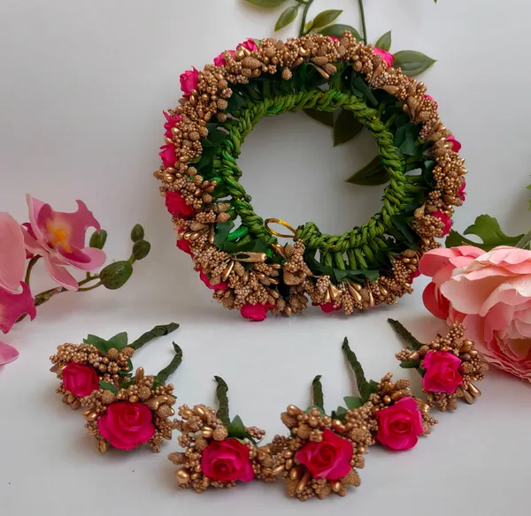 Pink_Artificial_Flower_Hair_Gajra_For_Women