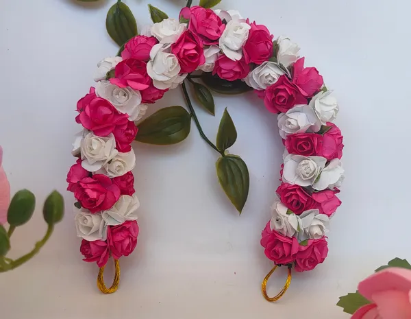 Pink_&_White_Artificial_Flower_Hair_Gajra_For_Women