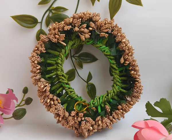 Golden_Artificial_Flower_Hair_Gajra_|_For_Women_Hair_Styling