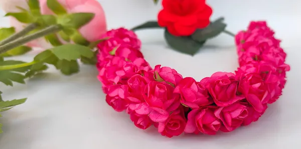 Pink_Artificial_Flower_Hair_Gajra_For_Women