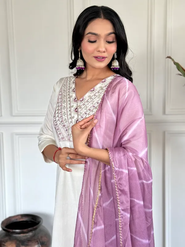 White_Chanderi_Viscose_Embroidered_A-Line_Kurta_With_Dupatta_And_Pant_Set_For_Women