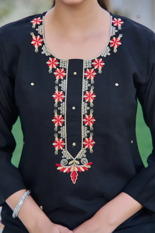 Black_Chanderi_Women_Embroidery_Straight_Kurta_Set_For_Women