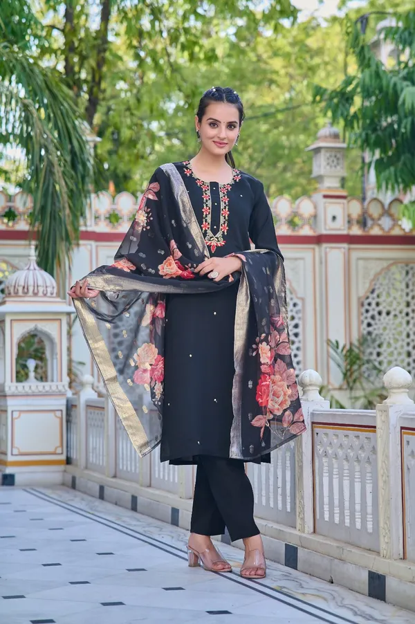 Black_Chanderi_Women_Embroidery_Straight_Kurta_Set_For_Women