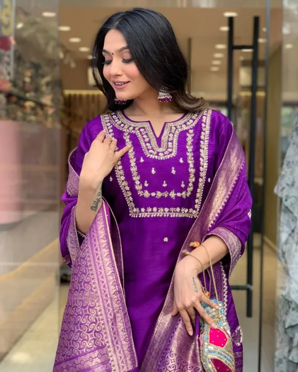 Purple_Pure_Viscose_Jacquard_Kurta_With_Pant_And_Heavy_Dupatta_For_Women