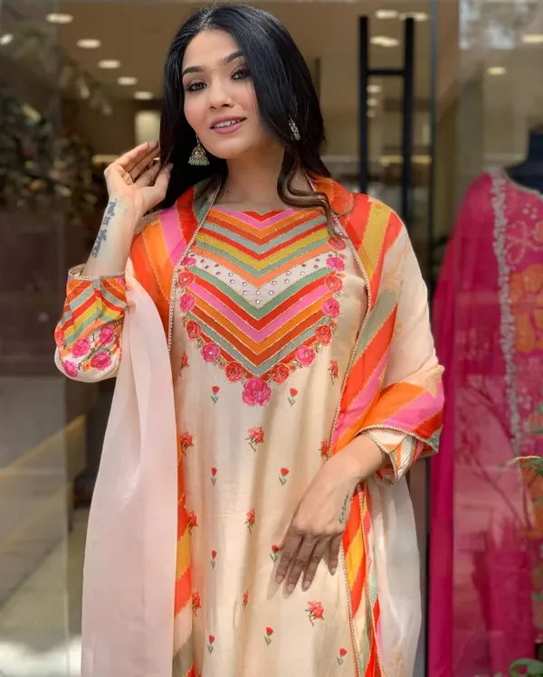 Orange_Printed_Straight_Kurta_Suit_Set_For_Women