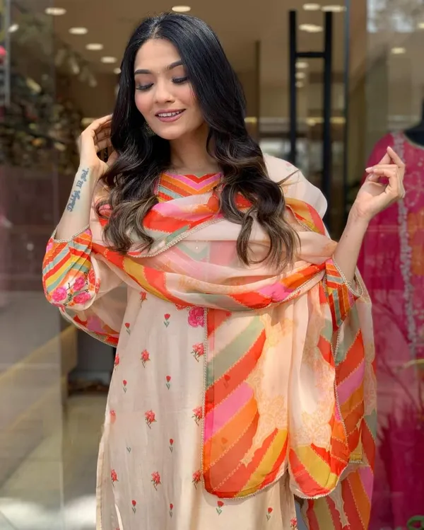 Orange_Printed_Straight_Kurta_Suit_Set_For_Women