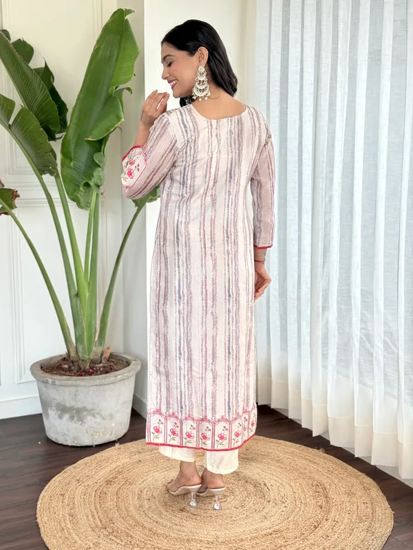 White_Muslin_A-Line_Floral_Printed_Kurta_With_Dupatta_And_Pant_Set_For_Women