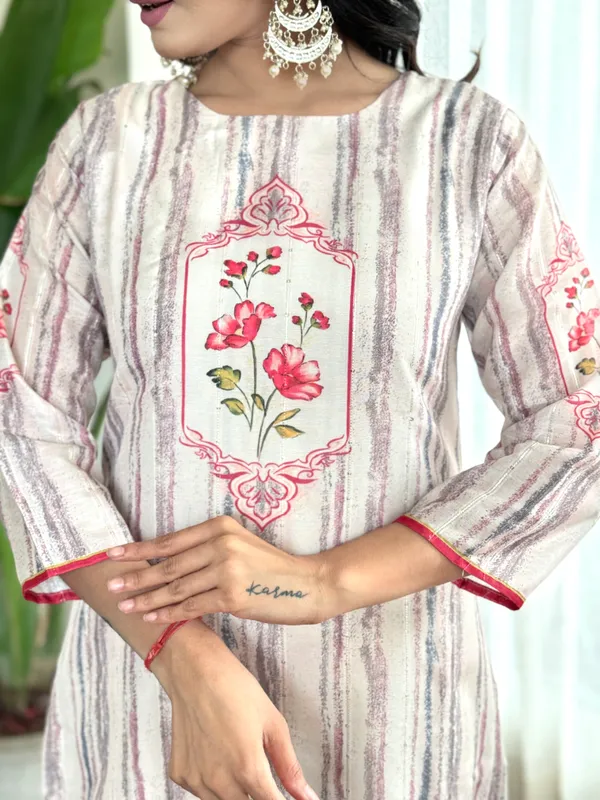 White_Muslin_A-Line_Floral_Printed_Kurta_With_Dupatta_And_Pant_Set_For_Women