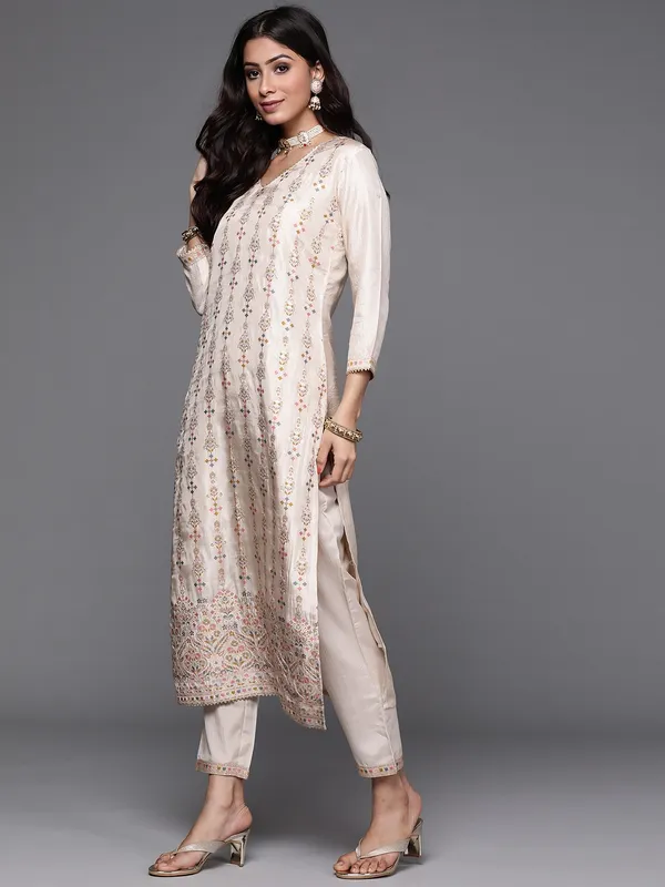 Cream_Chanderi_Viscose_Embroidered_A-Line_Kurta_With_Dupatta_And_Pant_Set_For_Women
