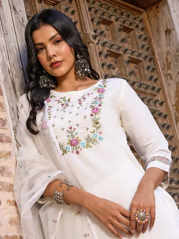 White_Embroidered_Viscose_Stitched_Party_Wear_Salwar_Kameez_For_Women