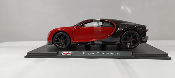 Red_&_Black_Metal_Maisto1.24_Bugatti_Chiron_Sport_Diecast_Toy_Cars