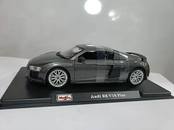 Dark_Grey_Metal_Maisto_124_Audi_R8_V10_Plus_Diecast_Toy_Cars