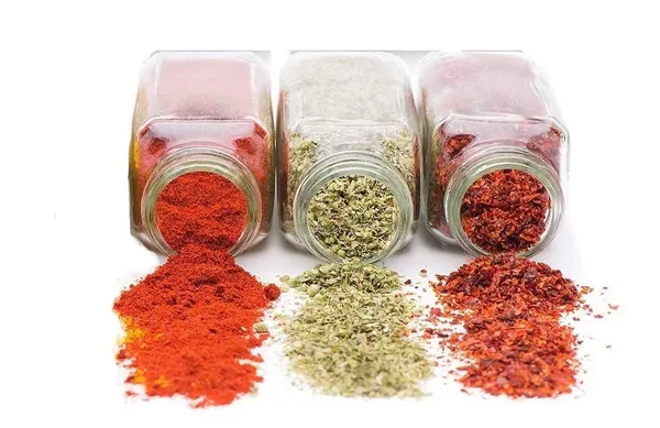 Pack_Of_8_Square_Glass_Spice_Container