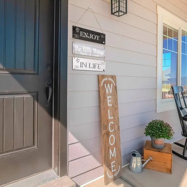 Multicolor_Jetec_Enjoy_The_Little_Things_In_Life_Quote_Wall_Decor_Family_Hanging_Wall_Sign_Rustic_Wooden_Hanging_Wall_Decor_Board_Decorative_Wood_Plank_Hanging_Sign_|_For_Living_Room_Bedroom_Outdoor
