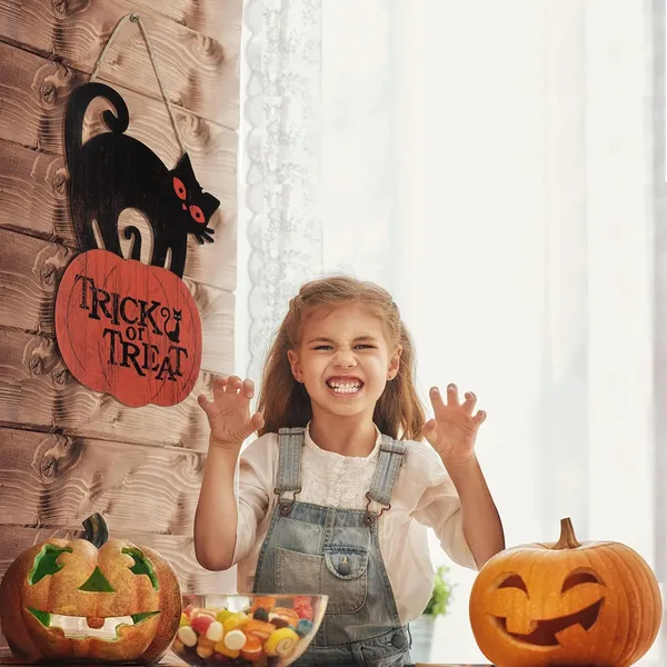 Multicolor_Jetec_Trick_Or_Treat_Halloween_Sign_Rustic_Wood_Door_Decoration_Halloween_Black_Cat_Pumpkin_Decor_Wall_Art_Wooden_Garage_Porch_Hanging_Decorative