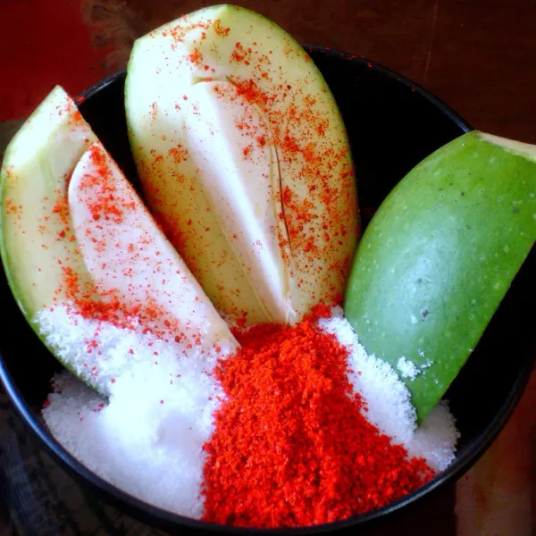 Kacha_Mitha_Mango_|_Grafted_And_Hybrid_Plants
