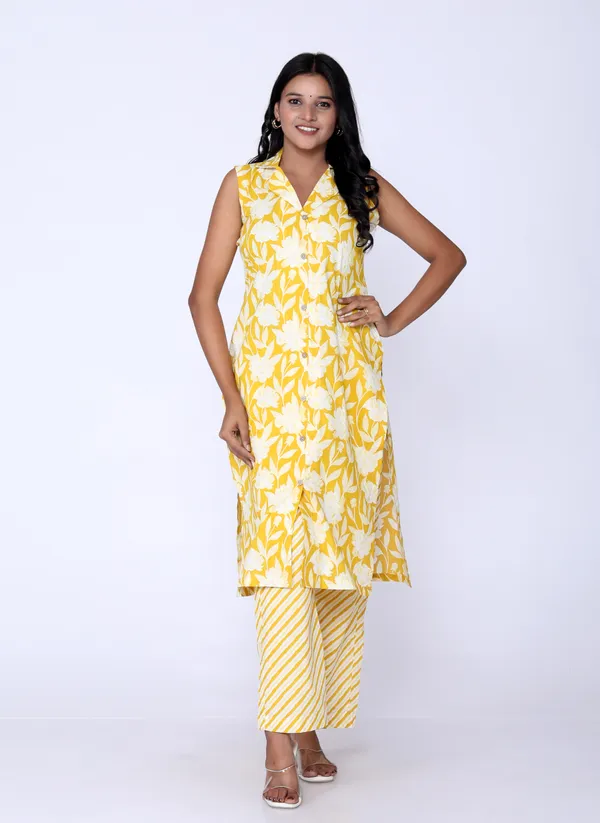 Yellow_Sleeveless_Cotton_Regular_Fit_Solid_Kurti_And_Pant_For_Women