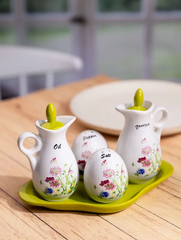 Green_Oil_and_Vinegar_Dispenser_with_Shakers_Duo