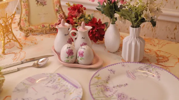 Pink_Oil_and_Vinegar_Dispenser_with_Shakers_Duo