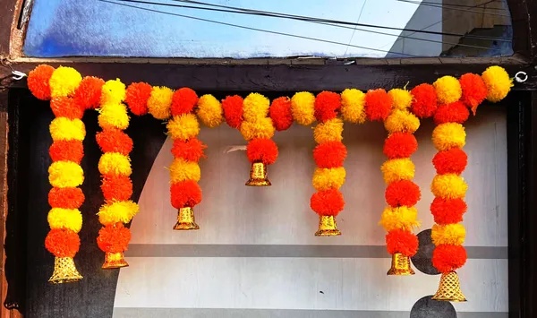 Yellow_&_Mango_Decorative_Artificial_Marigold_Bandanwar