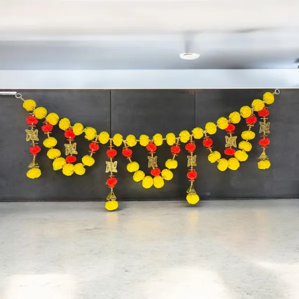 Red_&_Yellow_Decorative_Handcrafted_Bandanwar