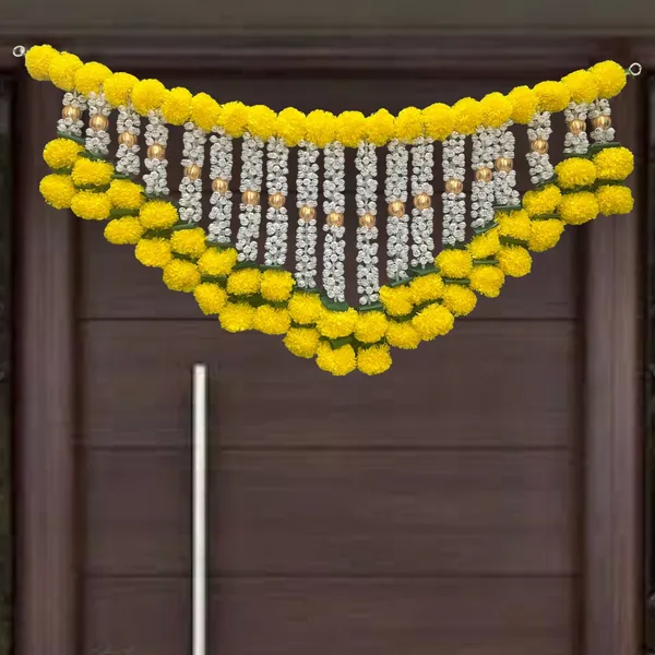 Yellow_&_White_Decorative_Handcrafted_Bandanwar