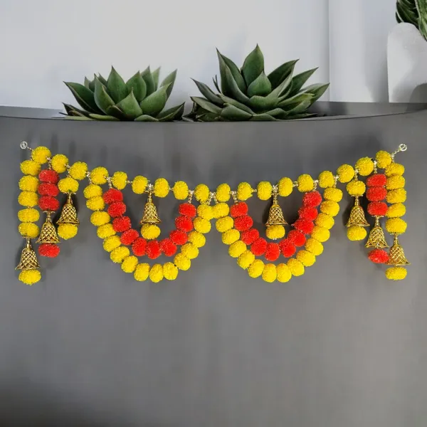 Red_&_Yellow_Decorative_Handcrafted_Bandanwar
