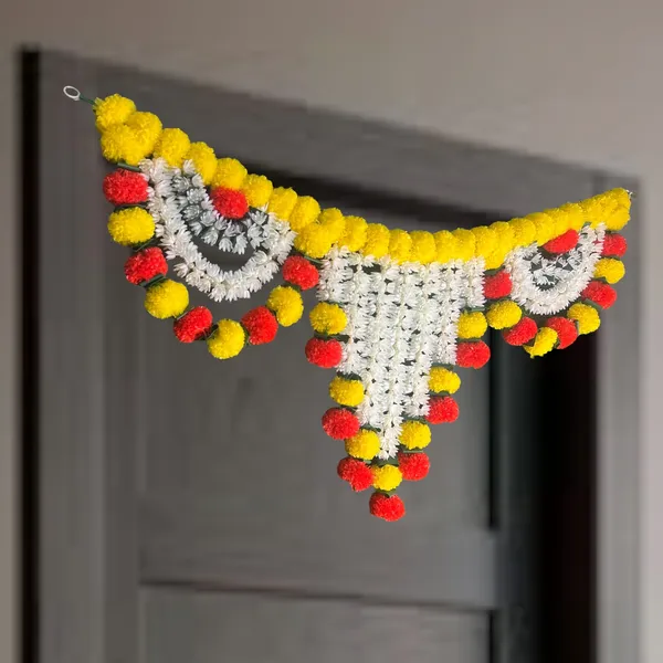 Red_&_Yellow_Decorative_Handcrafted_Bandanwar