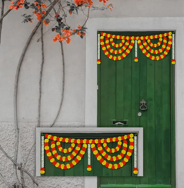 Yellow_&_Red_Decorative_Handcrafted_Bandanwar