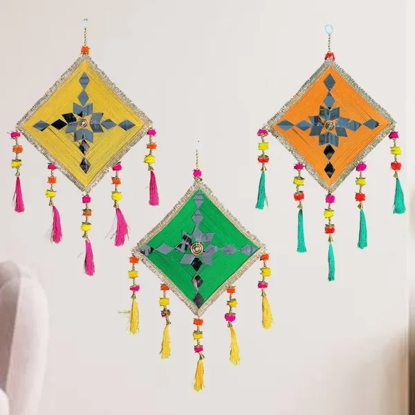 Multicolour_Handmade_Traditional_Design_Woolen_Kites_With_Tassels_Pack_Of_4