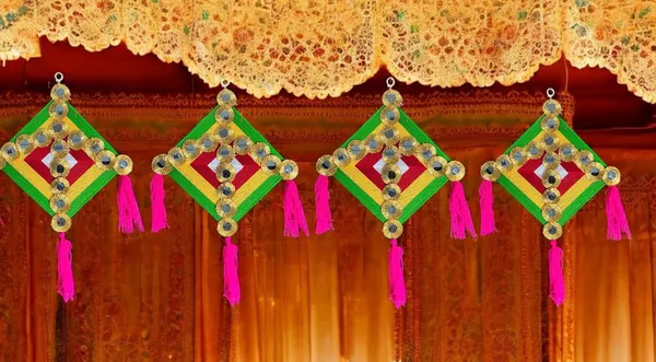 Multicolour_Handmade_Traditional_Design_Woolen_Kites_With_Tassels_Pack_Of_4