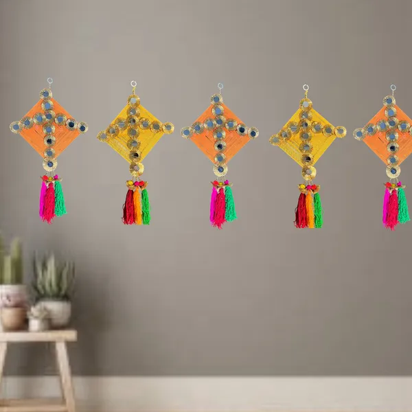 Multicolour_Handmade_Traditional_Design_Woolen_Kites_With_Tassels_Pack_Of_4