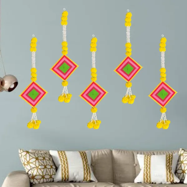 Multicolour_Handmade_Traditional_Design_Woolen_Kites_With_Jasmine_&_Marigold_Garland_Pack_Of_5