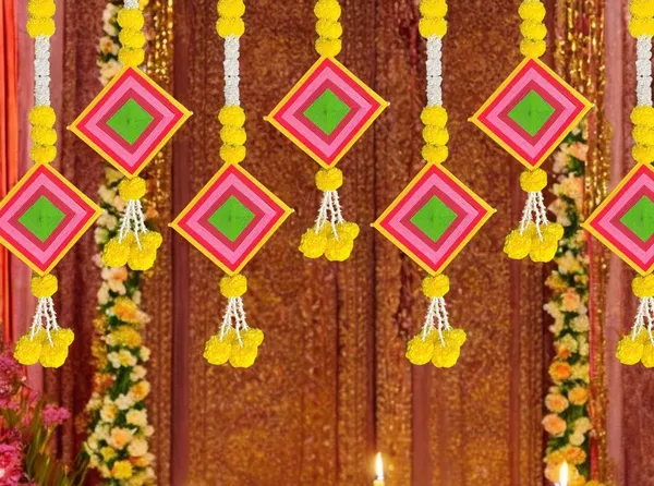 Multicolour_Handmade_Traditional_Design_Woolen_Kites_With_Jasmine_&_Marigold_Garland_Pack_Of_5