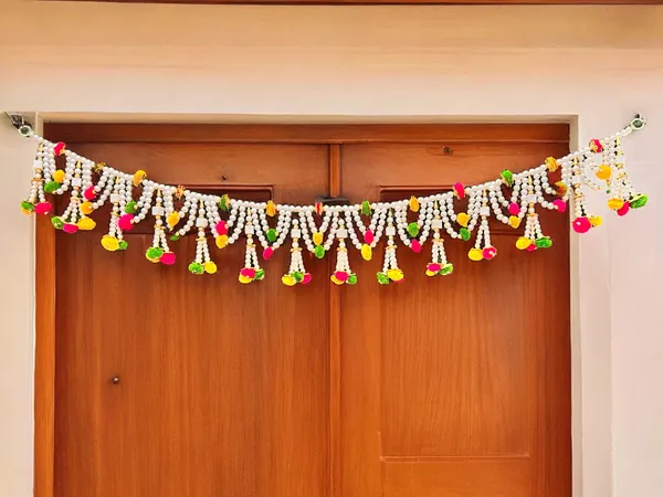 Multicolour_Decorative_Handmade_Beads_Door_Toran_With_Pom_Flower