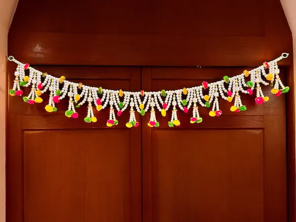 Multicolour_Decorative_Handmade_Beads_Door_Toran_With_Pom_Flower
