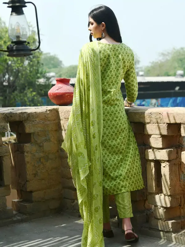 Light_Green_Cotton_Blend_Printed_Kurta_Palazzo_Set_For_Women